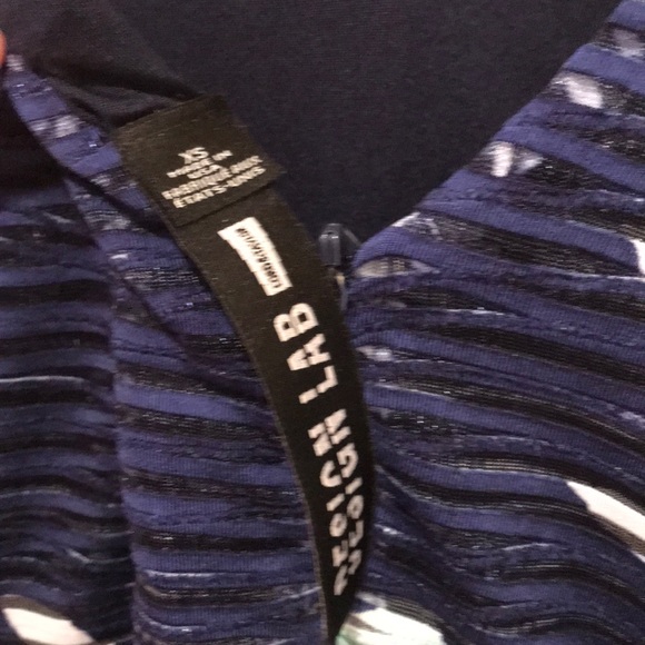 Lab Design Dress - Picture 4 of 4